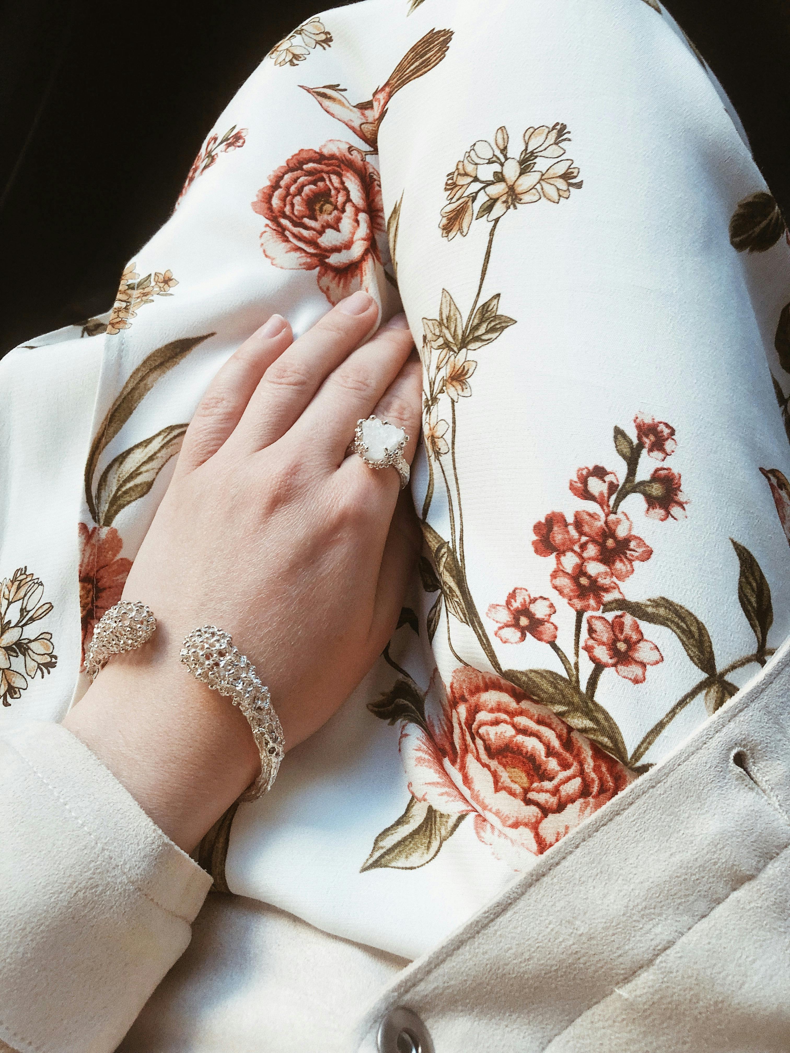 BRACELET